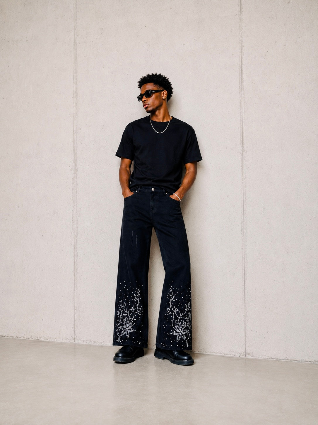 Sawabillio Rhinestone Floral Black Jeans